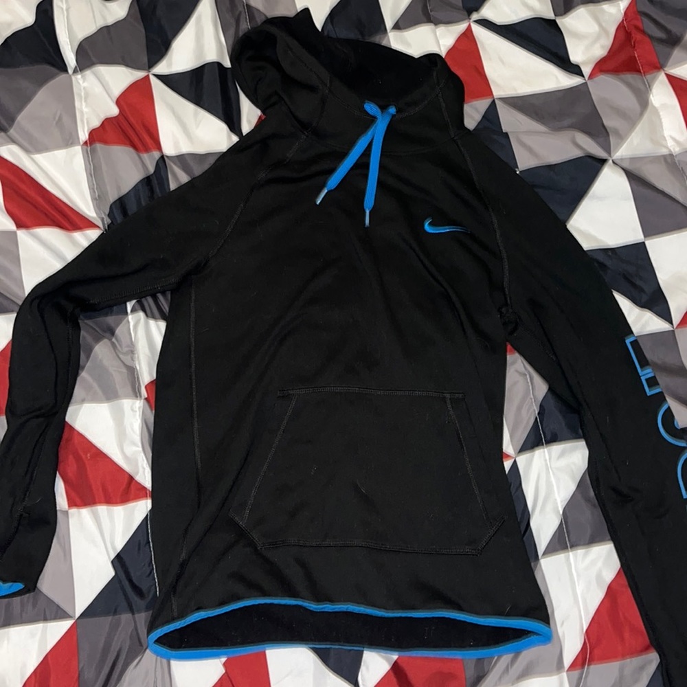 Black Nike sweatshirt